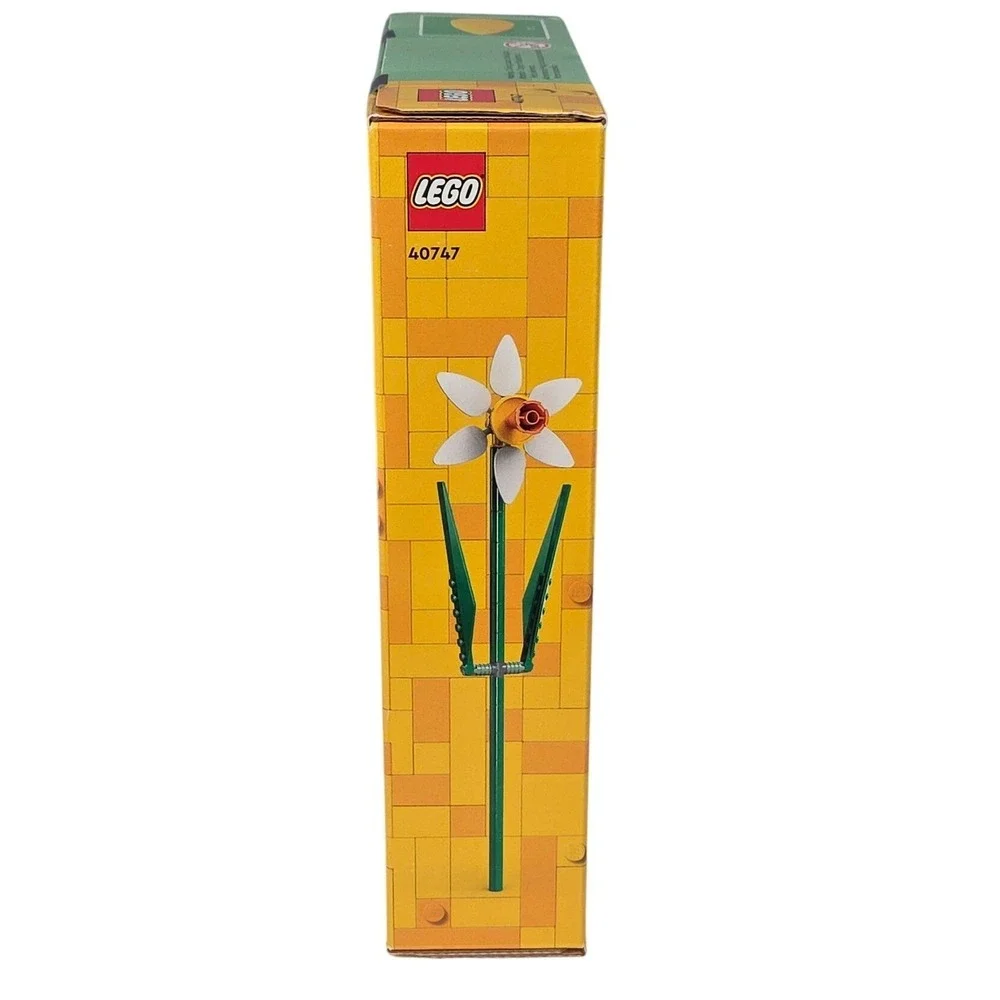 LEGO Daffodils 40747 Flower Building Set 216 PCS Botanical Floral Toy New Sealed